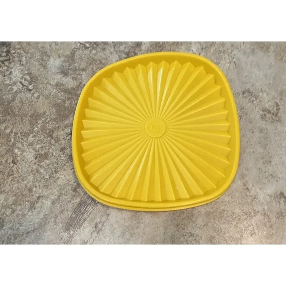 Vtg Tupperware 837 Replacement Servalier LID/Seal Square Yellow E26